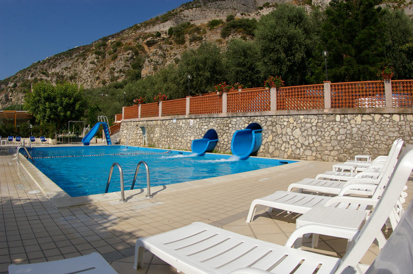 Bleu Village dei F.lli Russo Club Europa snc